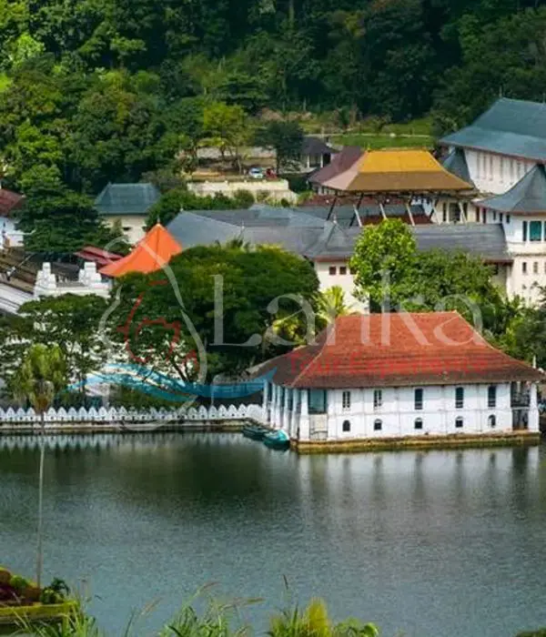 Temple of the Sacred Tooth Relic, Kandy